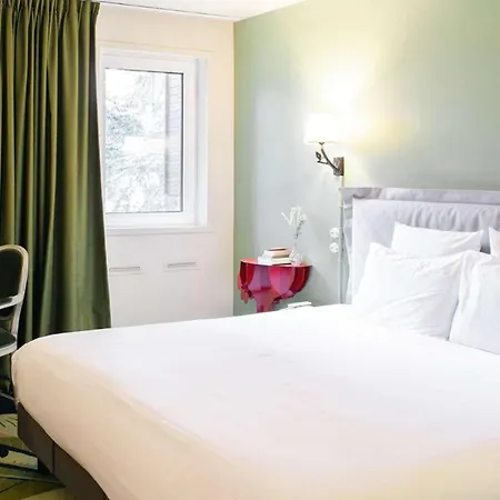 Hotel Mercure Parc Du Coudray - Barbizon Le Coudray-Montceaux Esterno foto