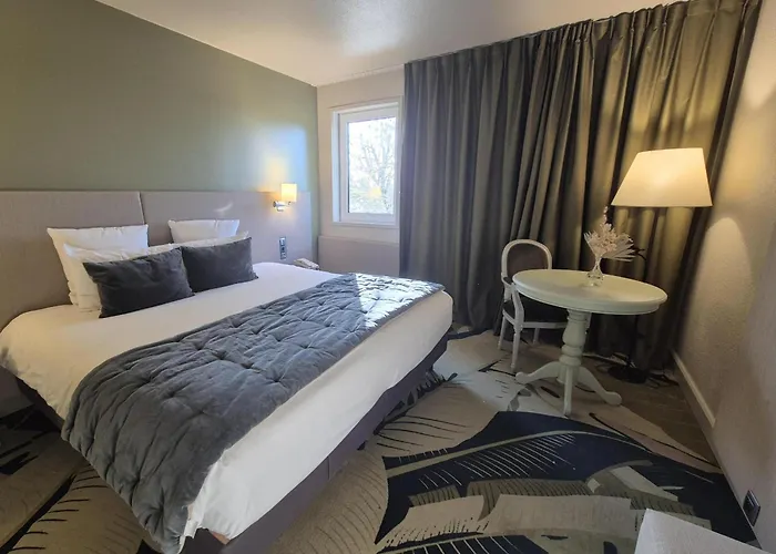 Hotel Mercure Parc Du Coudray - Barbizon