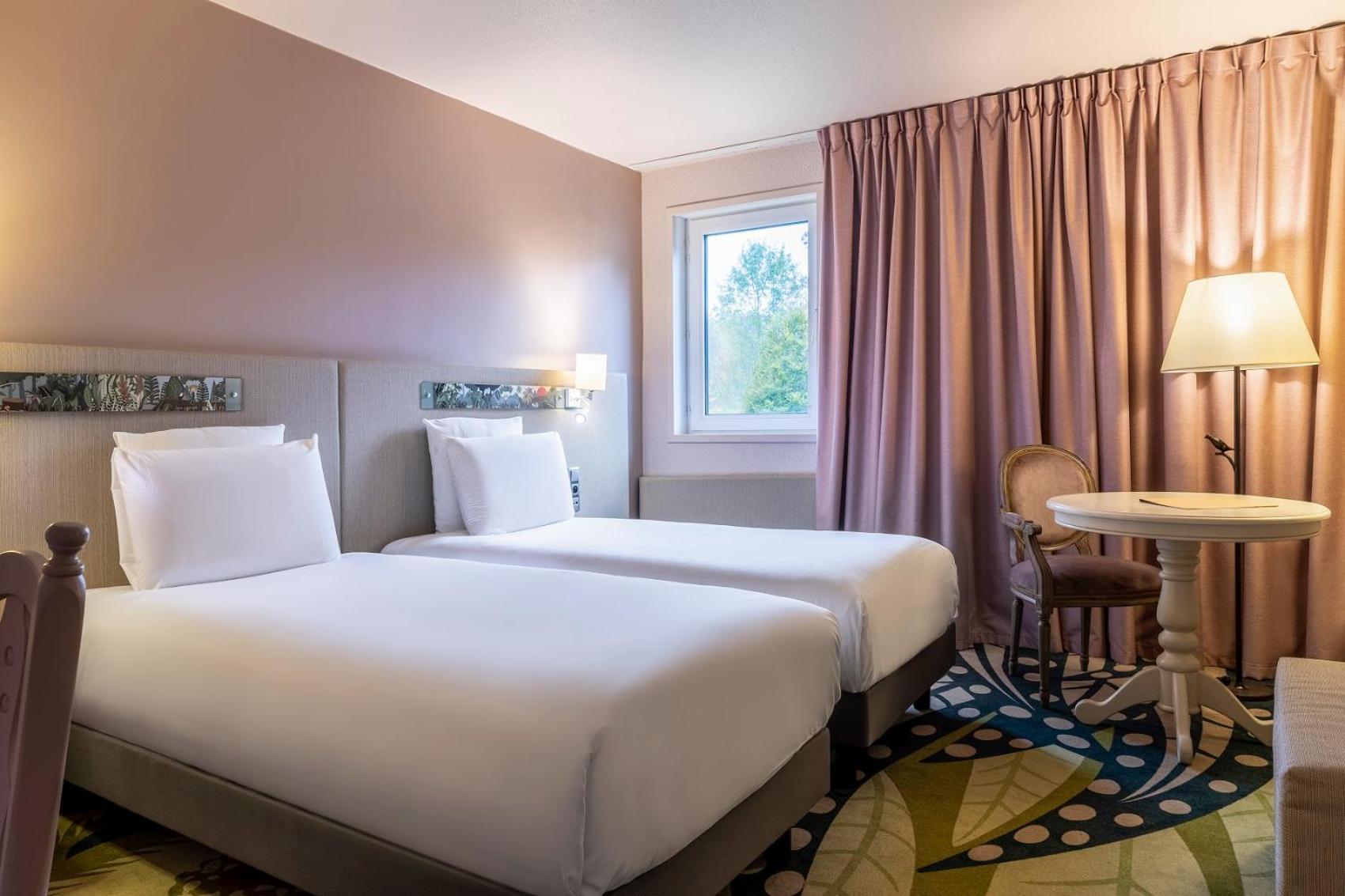 Mercure Parc Du Coudray - Barbizon 4* Le Coudray-Montceaux